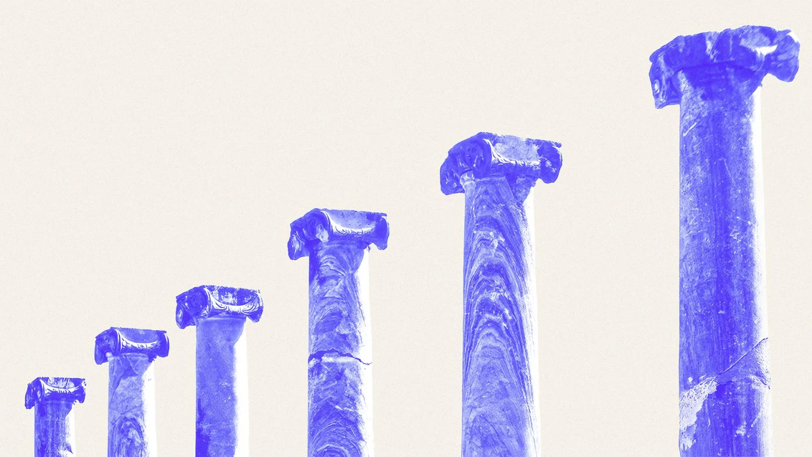 Colonnes antiques bleues, de plus en plus hautes
